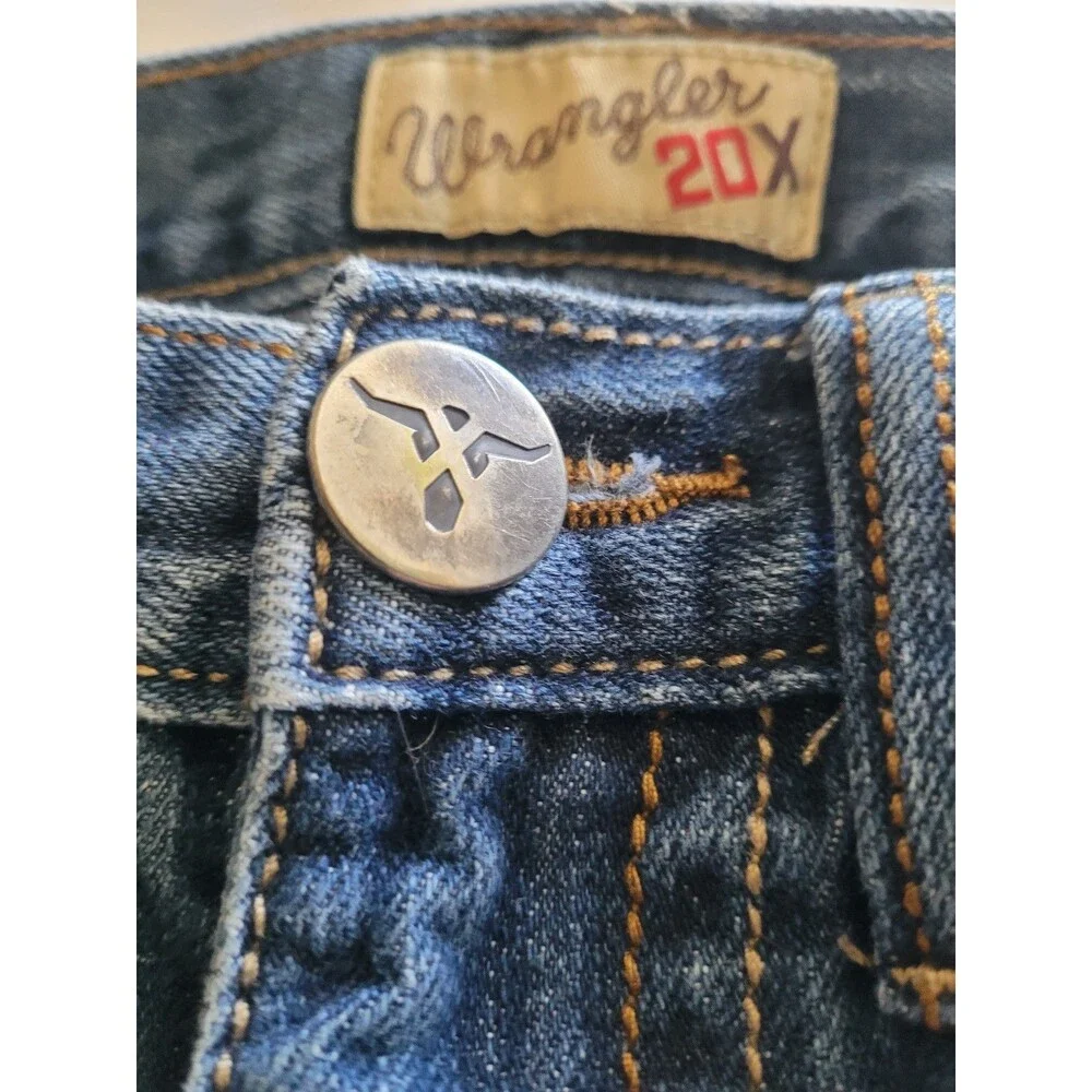 Wrangler 20X Jeans grab the Bull – 30x32